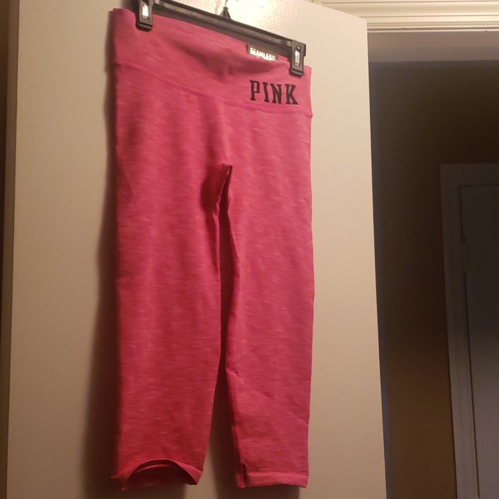 Victoria Secret Pink Yoga Seamless Crop Leggings